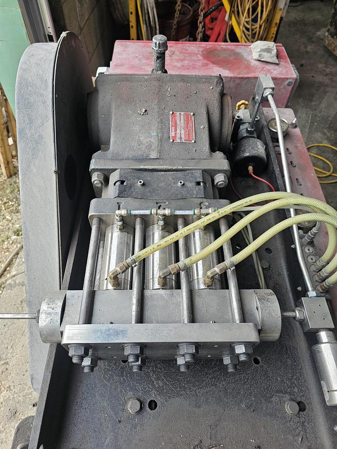 Used 2010 Omax Maxiem 2030 CNC Waterjet Cutting System & Abrasive Blast Hopper