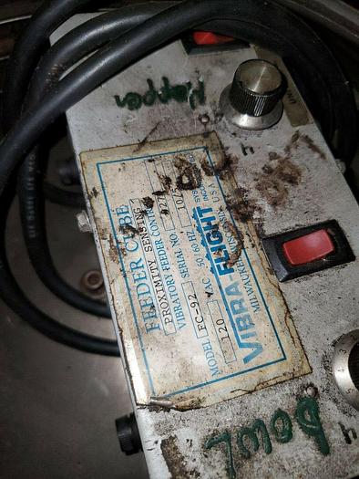 Used Vibra Flight 18'' Vibratory Bowl Feeder Parts System w/FC-92 Controller & Base