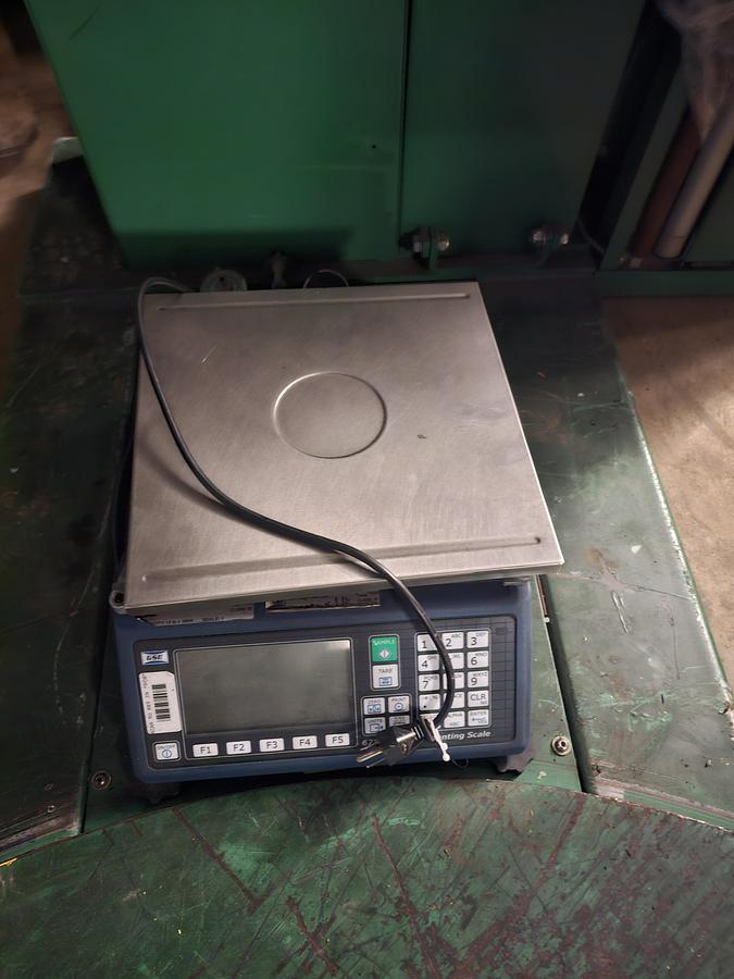 Used Highlight Industries Predator XS Semi-Automatic Stretch Wrapper