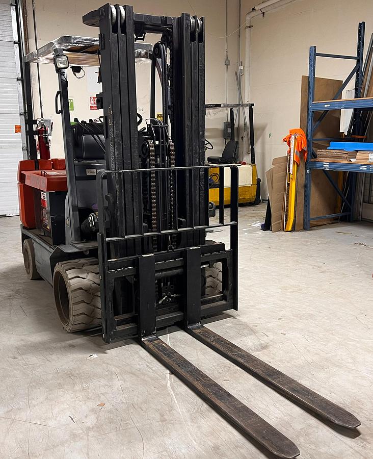 Used 2007 Toyota 7FBCU45 3 Stage Electric Forklift 36 Volt 187" Lift & Energic Plus Charger
