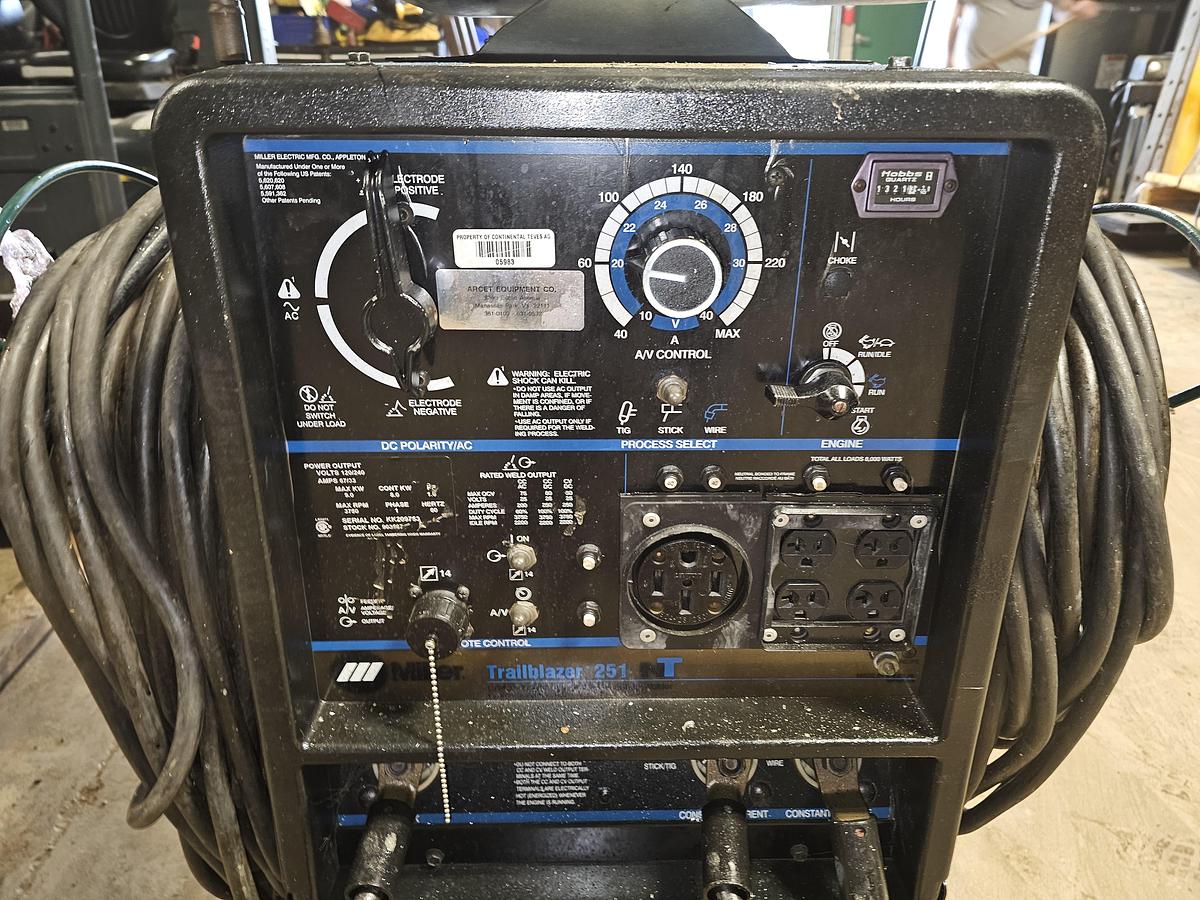 Used Miller Trailblazer 251 NT 8000 Watt Portable Natural Gas Welder/Generator & Leads 