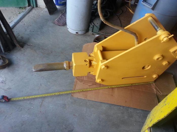 Used Stanley Hydraulic Impact Hammer Attachment for Excavator/Backhoe Model #MB-695