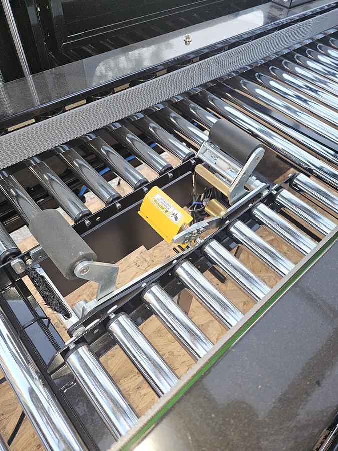 3" Eastey Packaging Systems SB-3EX-Auto 3BT Uniform Case Taper