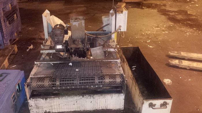 Used FLOW-CON Industrial Coolant Filter SST Belt Gusher Pump, Paper/Magnetic Filters