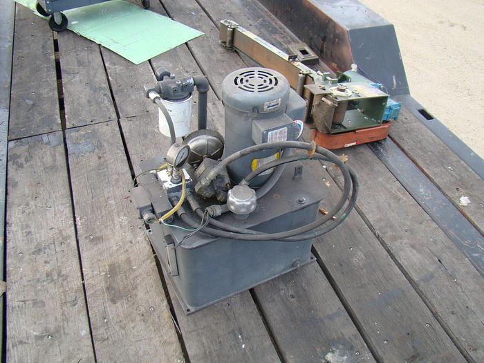 Used SMALL HYDRAULIC POWER SOURCE W/HYD. MOTOR 1 1/2 HP 115/208-230 VOLT 1725 RPM