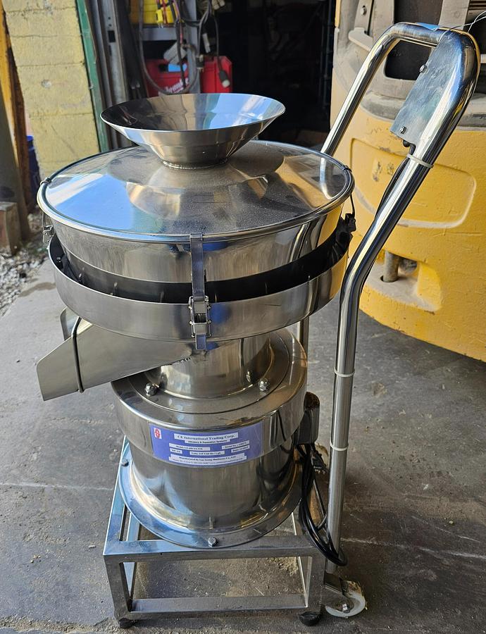 Used CE International LS-450-SA-NW Portable Vibratory Separation System