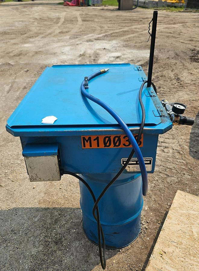 Used Build-All TKL16 14-Gal Drum-Mounted Solvent Parts Washer, 170 GPH, 120V