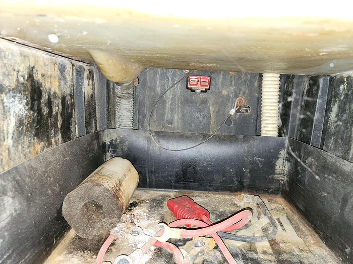 Used Minuteman 265 Walk Behind 24v Floor Scrubber Model #: MC265024