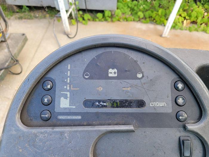 Used Crown RR 5000 Series Electric Reach Truck 4,200 lb Capacity 42” Forks Sideshift