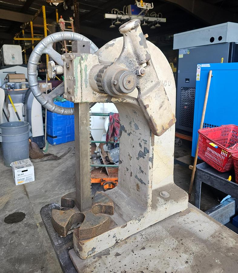 Used Famco No 3-1/2R 5-Ton Ratchet Arbor Press & Heavy Duty Factory Floor Stand