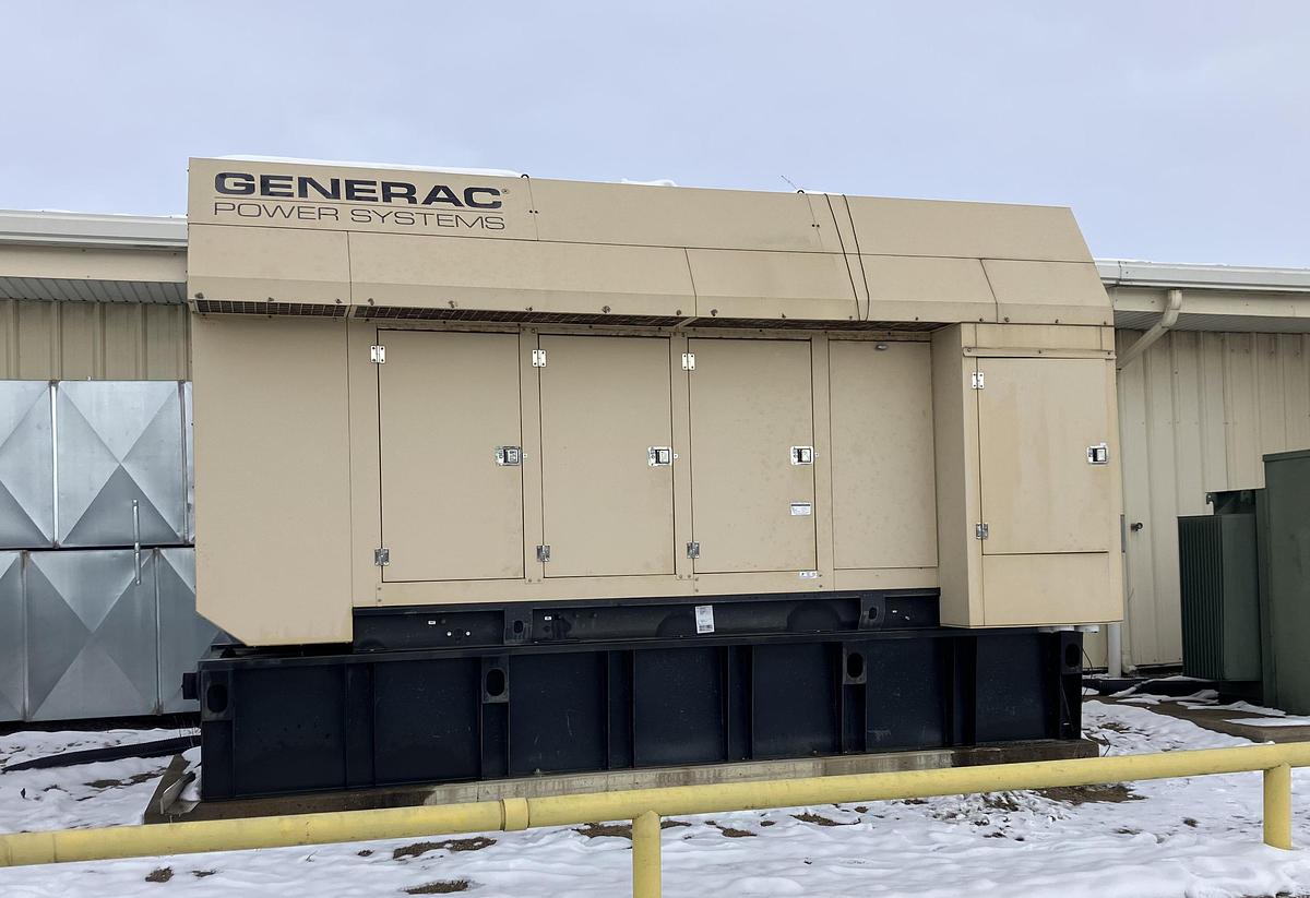 Used 750 KW Generac Gemini Series MD750 Diesel Standby Generator Set - 12.0L Diesel & Fuel Tank - 53 Hours