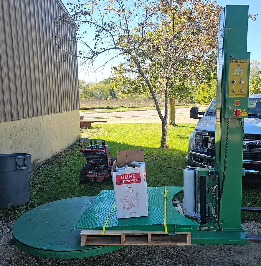 Used Highlight Industries PREDATOR-SS-LP Low Profile Simplified Stretch Wrap Machine w/ Ramp 