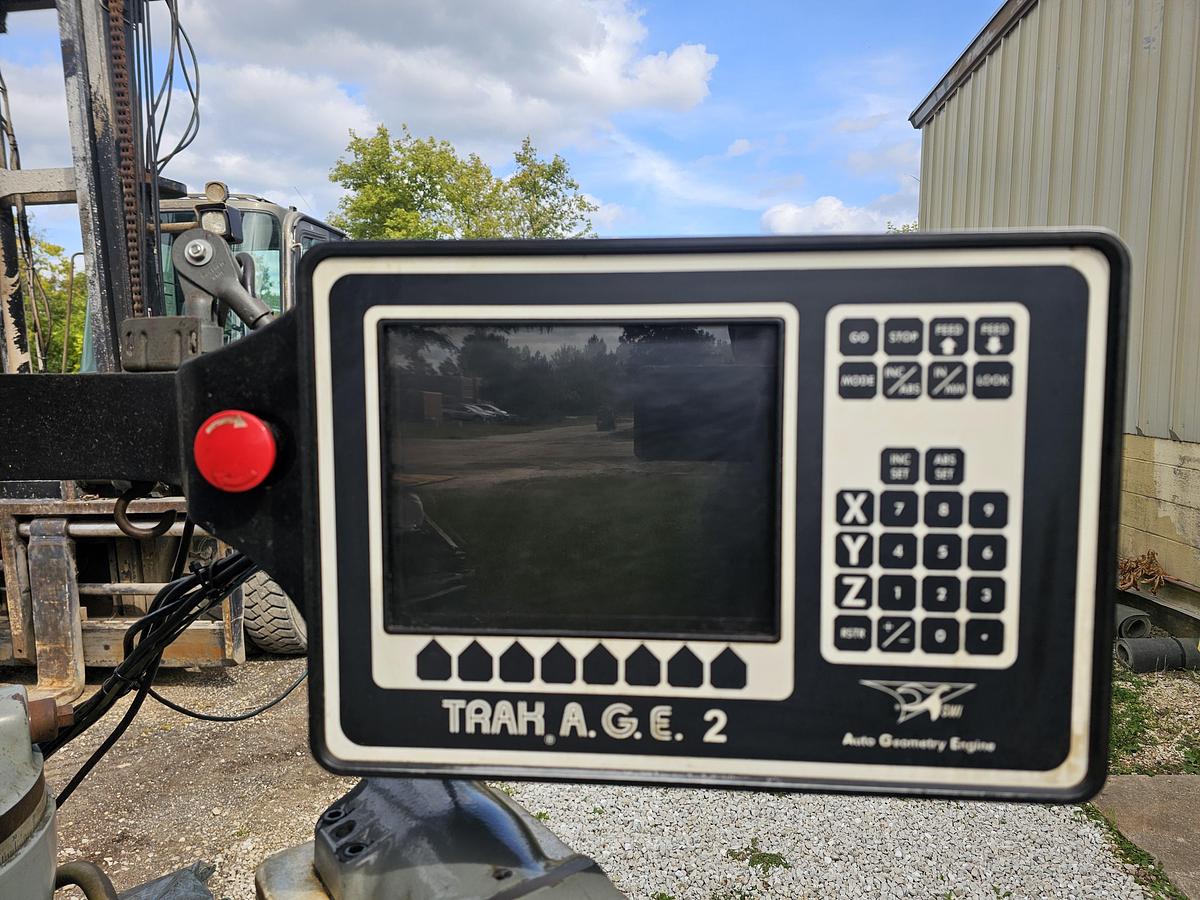 Used 2-Axis Bridgeport CNC Knee Mill Series I SWI Trak A.G.E. 2 Control Power Drawbar