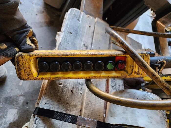 Used 3 Kg Free Standing Top Running Overhead Crane Runway System Capacity: 3 Kg / 6,614 lbs.