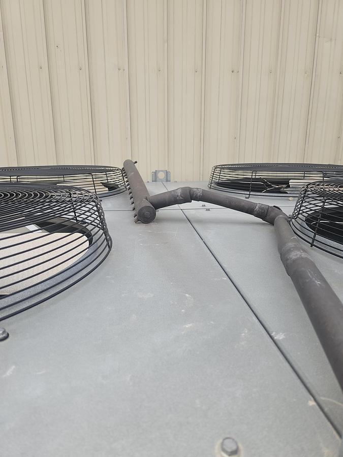 Used Bohn Heatcraft BNHD08A058 Air Cooled 8 Fan Remote Condensing Coil