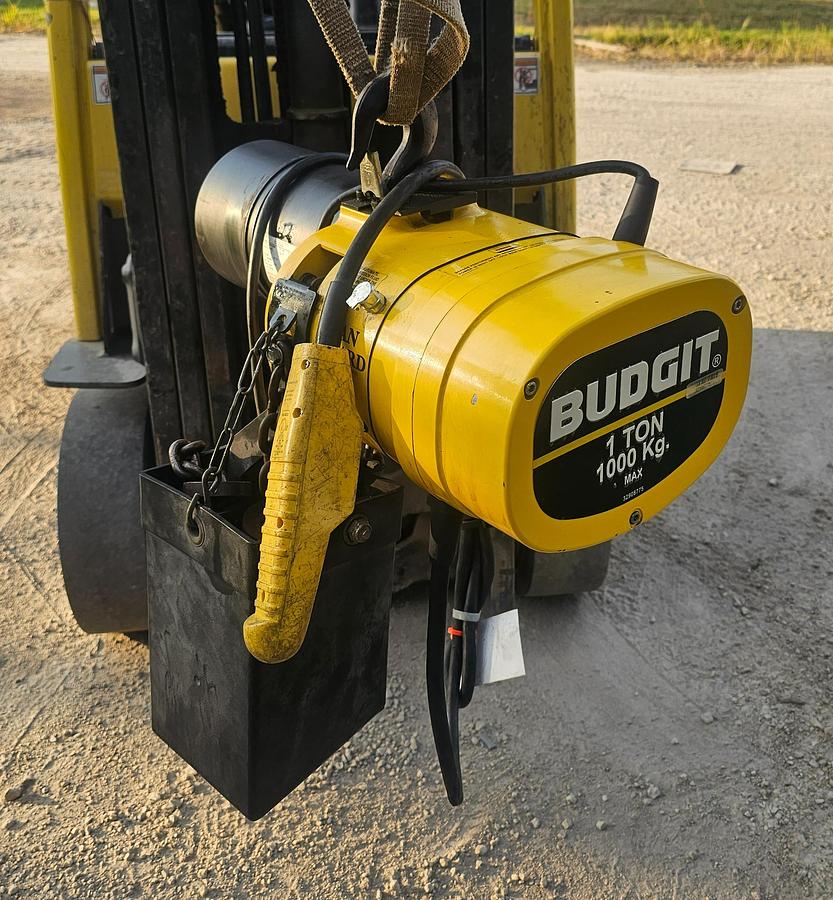 Used 1 Ton Budgit BEHC0116 Electric Chain Hoist, 16 FPM Lift Speed, 15' Lift