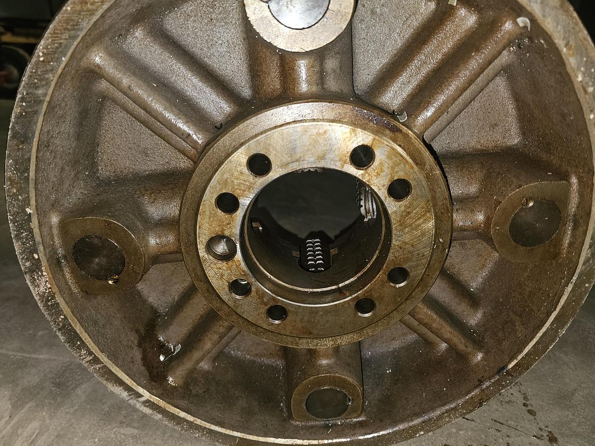 Used 16'' 4-JAW LATHE CHUCK w/CAM LOCK DESIGN, 4'' THRU-HOLE, 4" THICK, FLAT BACK MNT