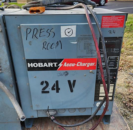Used Hobart Accu-Charger 600B1-12 Industrial 24 Volt Battery Charger 