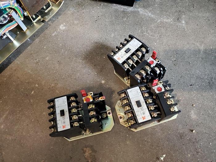 Used Yaskawa Electric AC Magnetic Contactor HI-12E w/Thermal Relay RH-18/1.2M