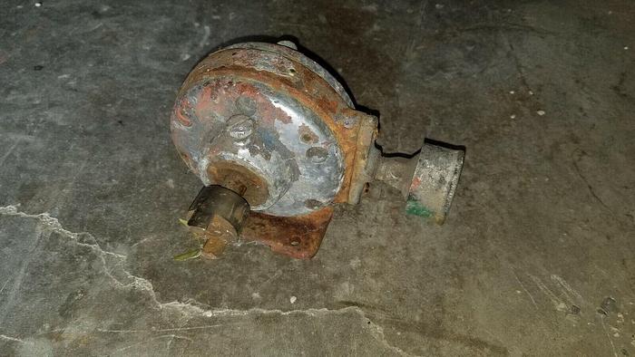 Used Binks Intrinsically Safe Pneumatic Operated Paint Pot Mixing Motors