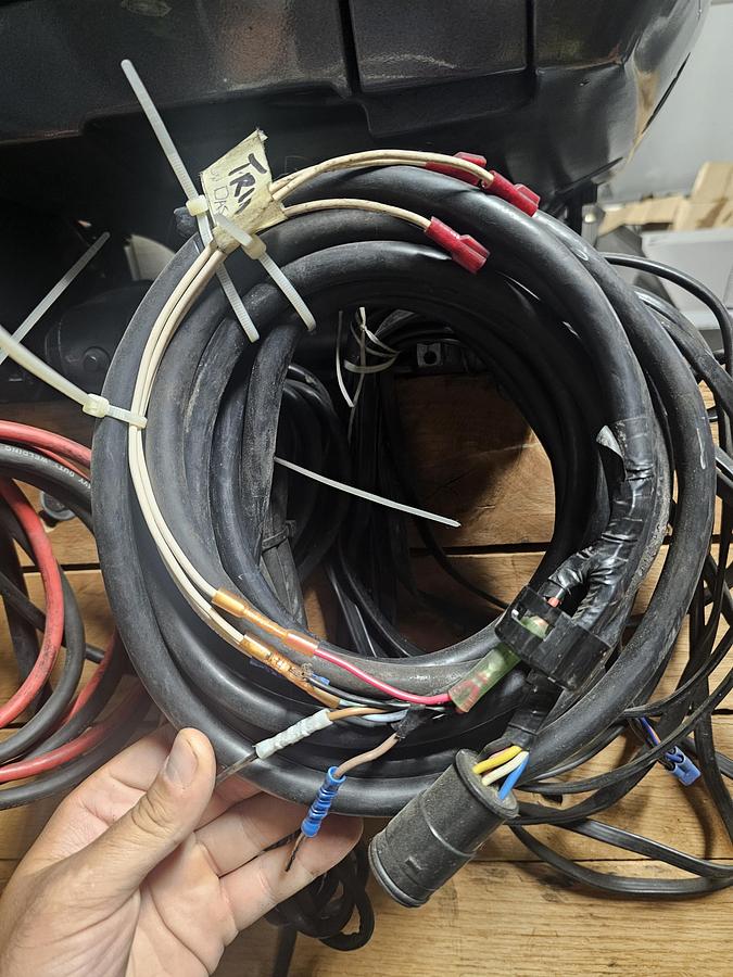 Used Yamaha LX250TXRZ V250 Saltwater Series II OX66 Outboard Marine Engine