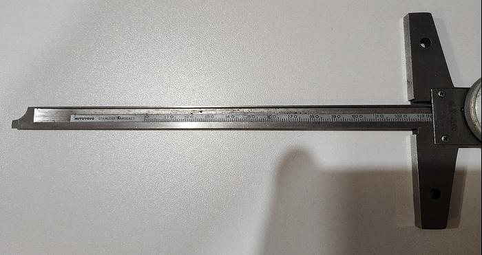 Used Mitutoyo 130MM Caliper Depth Gage 0.05 mm Graduation