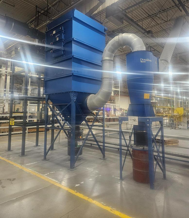 Used 2014 Donaldson Torit 64FS8 Baghouse & Model 30 Cyclone | 25 HP Blower | 10,000 CFM