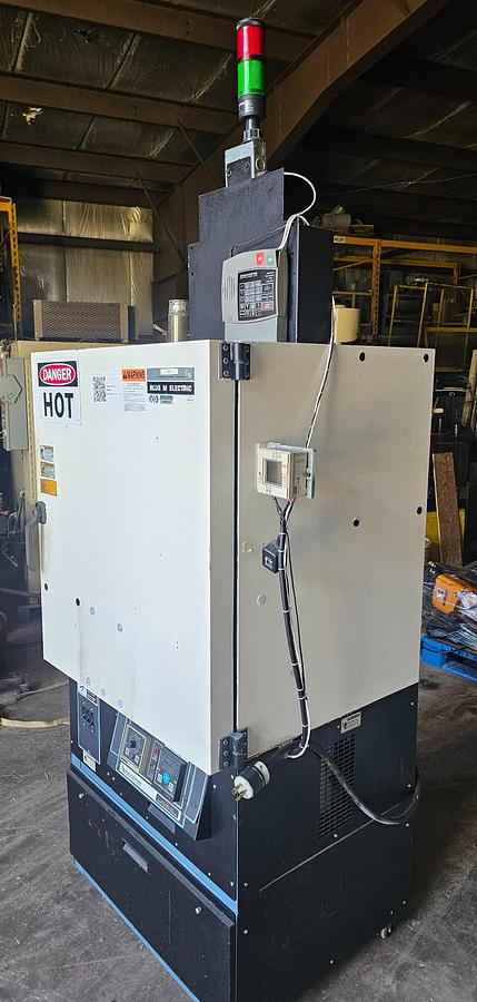 Used Blue M Model CC-04 Mechanical Convection Industrial Oven – 2011 – Programmable Profile V