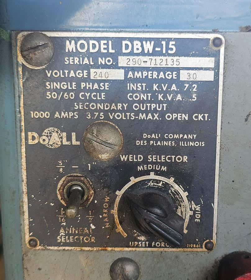 Used Doall 1612-1 Contourmatic 16" Vertical Bandsaw & DBW-15 Blade Welder, 24" x 24" Table 