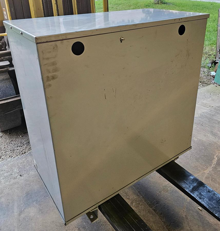 Used 75 KVA Cutler Hammer Y48M51T75A Transformer 480 Delta H.V. to 240 L.V. Three Phase