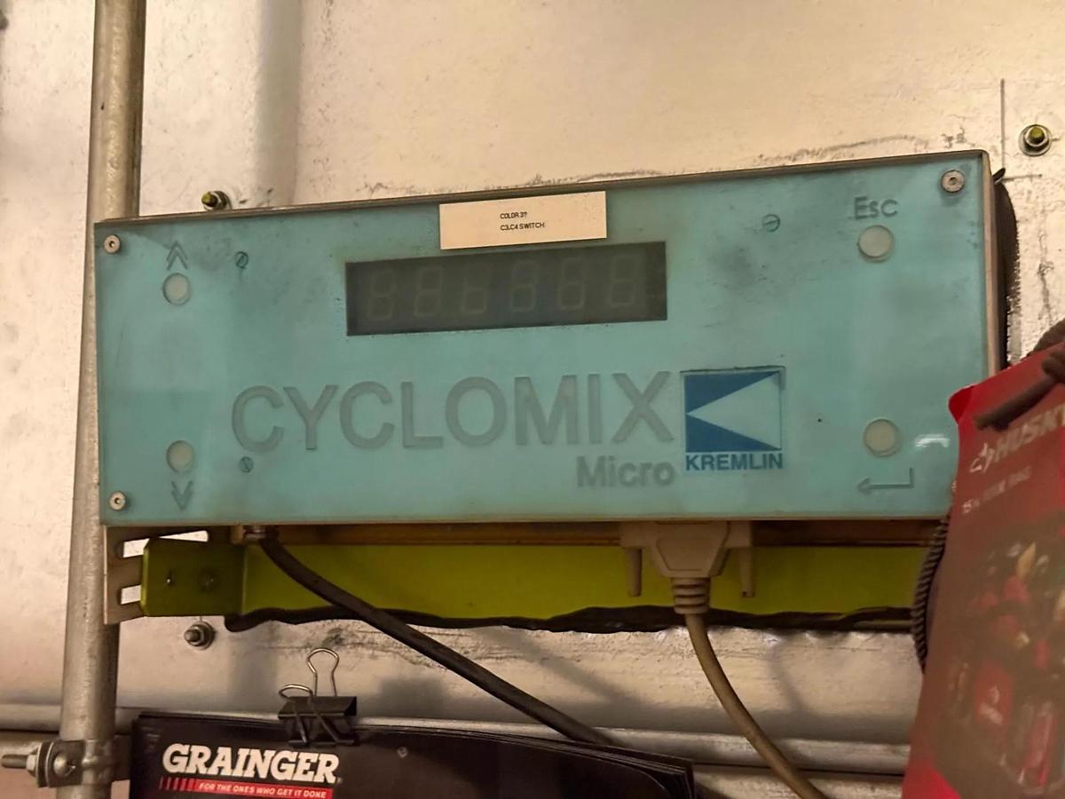 Used GFS CDG-1610PSB-30-S-CU-S Crossdraft Spray Booth 16' x 10' x 30' w/Mix Room & Air Makeup Unit