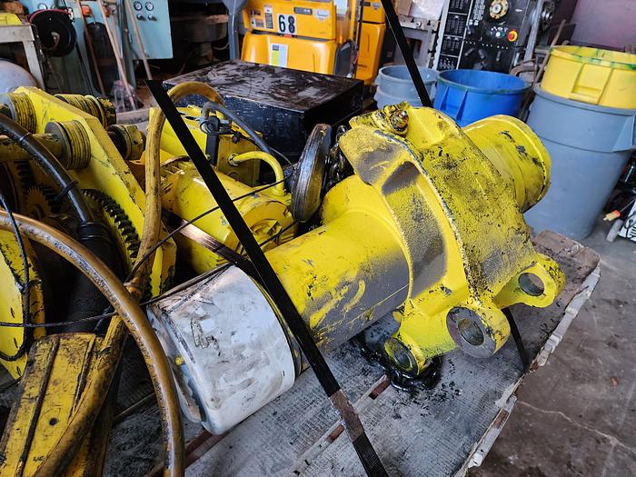 Used 3 Kg Free Standing Top Running Overhead Crane Runway System Capacity: 3 Kg / 6,614 lbs.