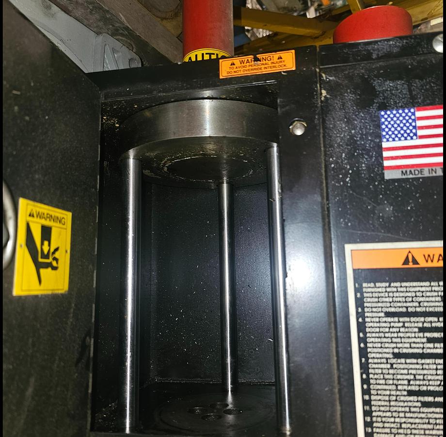 Used Dayton 6W230 Pneumatic Oil Filter / Can Crusher 