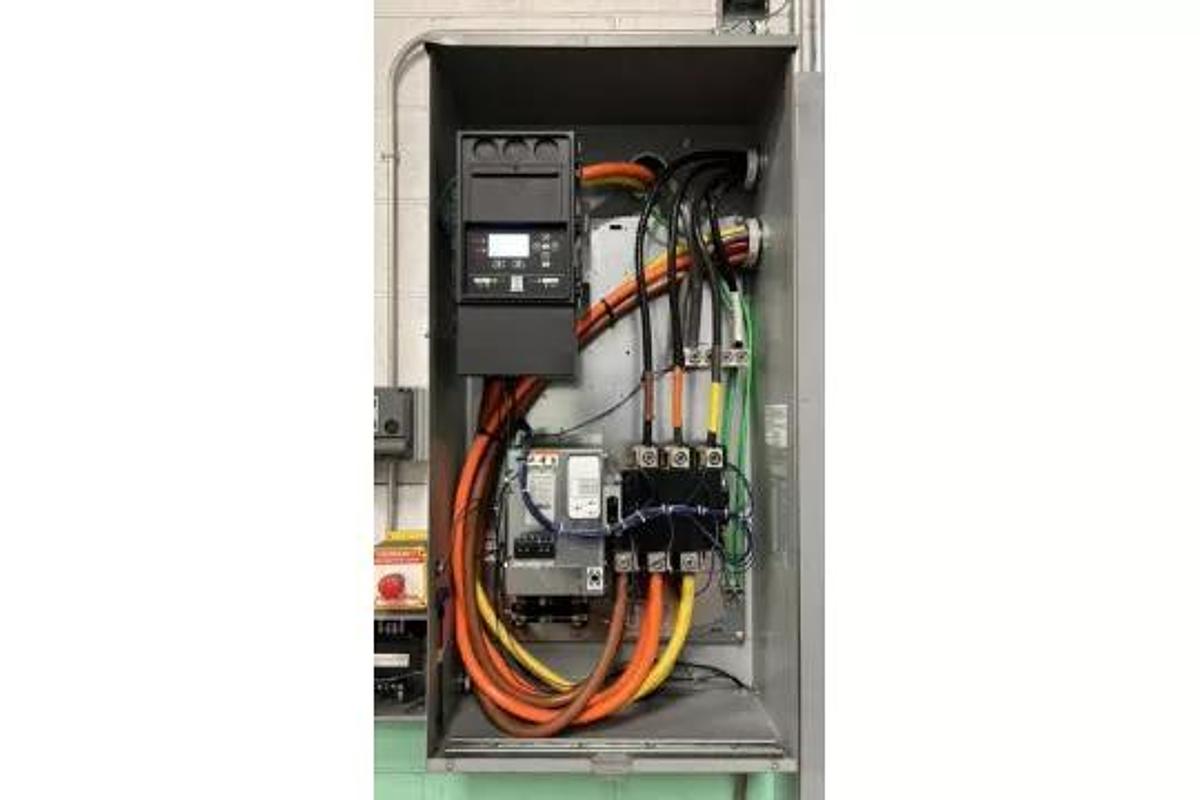 Used 2021 Generac SG200 200kW Industrial Generator | 3-Phase | ONLY 89 HRS | Late-Model Standby & Transfer Switch