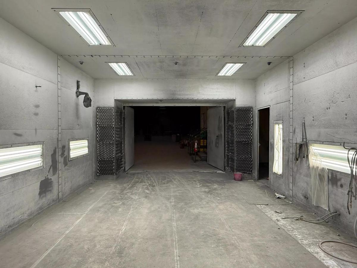 Used GFS CDG-1610PSB-30-S-CU-S Crossdraft Spray Booth 16' x 10' x 30' w/Mix Room & Air Makeup Unit