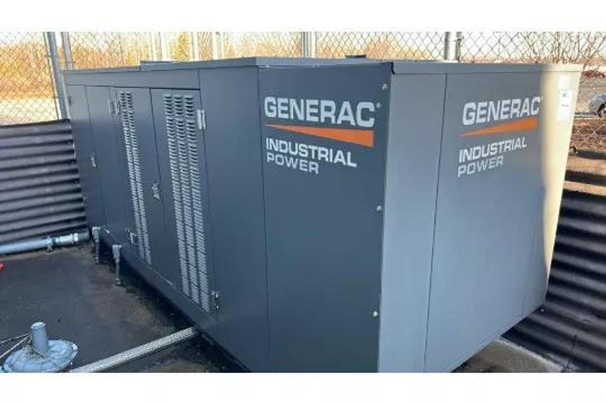 Used 2021 Generac SG200 200kW Industrial Generator | 3-Phase | ONLY 89 HRS | Late-Model Standby & Transfer Switch