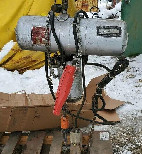 Used CM Lodestar #C, 500# Electric Chain Hoist 10' Lift 32 FPM 575 Volt, w/Pendant