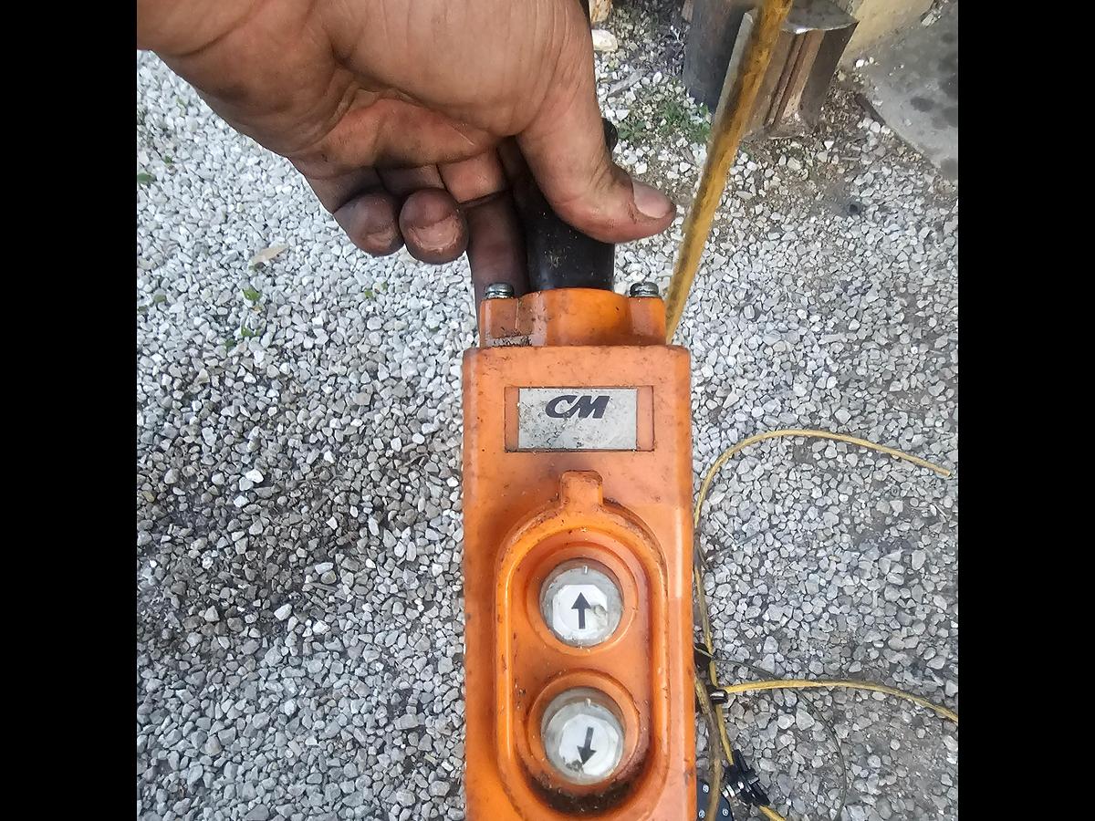 Used Gorbel 250# 1/8 Ton Freestanding Modular Jib Crane 10' Under Beam x 100" Arm & CM Shopstar 300# Hoist