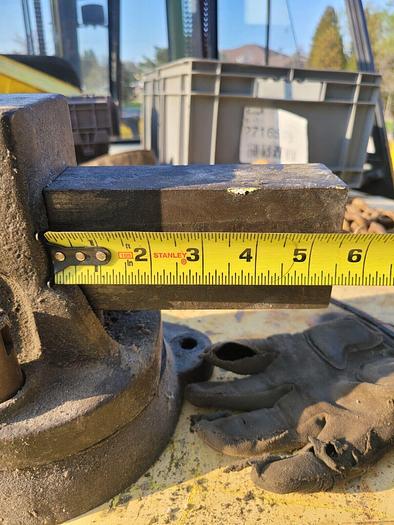 Used Athol Machine Co. Vintage 4'' Swivel Base Bench Vise 624N