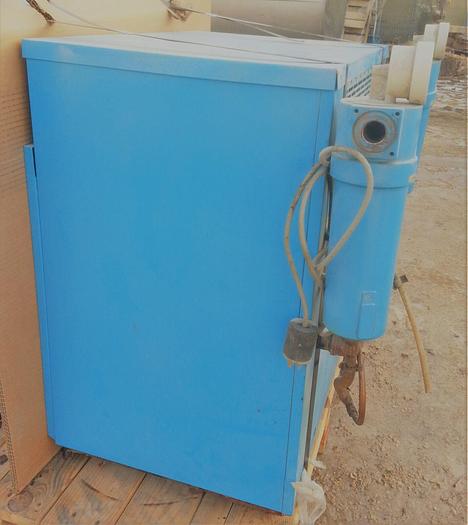 Used 125 CFM Motivair (MTA) Air Cooled R-134a Refrigerated Air Dryer #DE106