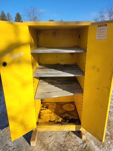 Used Justrite 25600 2-Door Hazardous Fireproof Cabinet 60 Gallon 34'' x 34'' x 65''