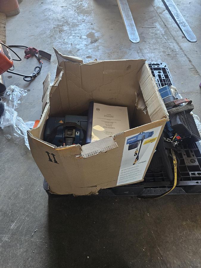 Used 1100# Demag DC-COM 5 500 1/1 H5 Overhead Electric Chain Hoist & Parts Hoist 