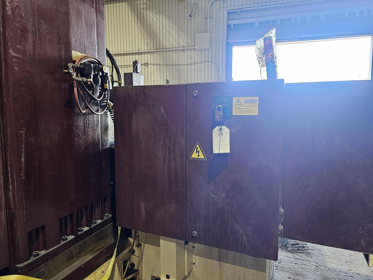 Used Chevalier FSG-2640TX Automatic 3-Axis Horizontal Hydraulic Surface Grinder