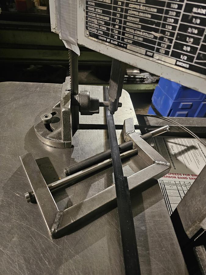 Used Roll-In EF1459 Portable Vertical Bandsaw 9" x 14" Capacity w/Clamps & Extra Blades