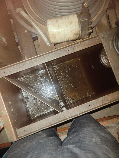 Used Graymills/Superflo H2-3308A Coolant Pump and Tank