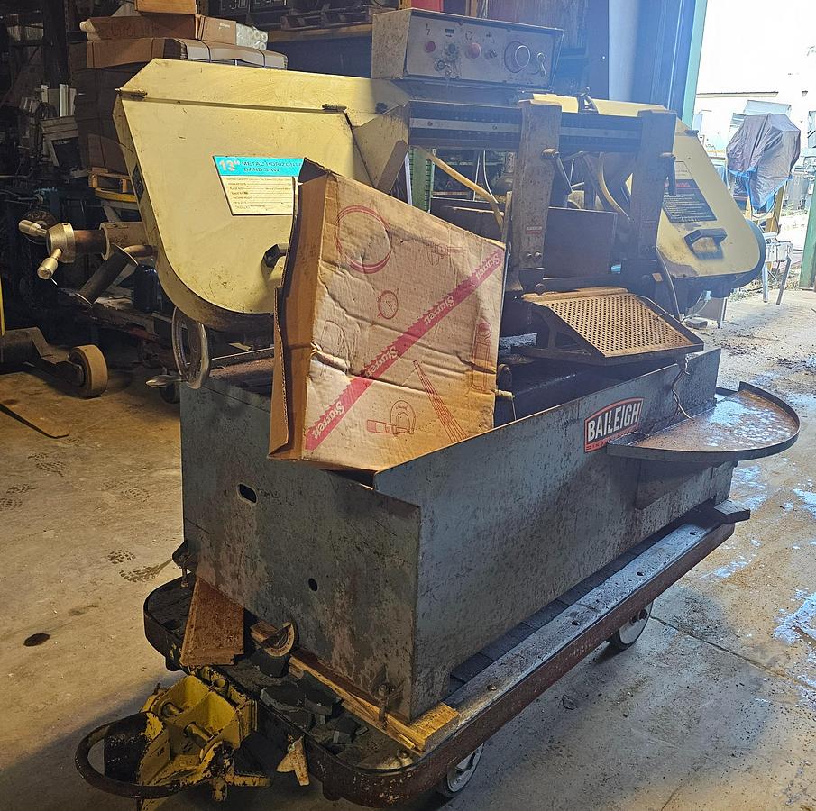 Used 2005 Bailiegh Industrial 13'' x 20'' BS-330MSTV Horizontal Bandsaw & Conveyor