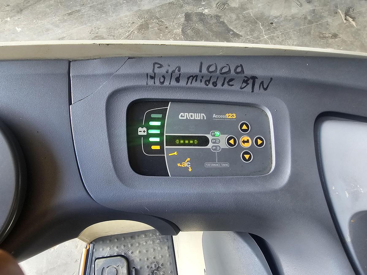 Used 24 Volt Crown RR 4000 Series Ride-On Pallet Jack RT 4020-20 w/Charger