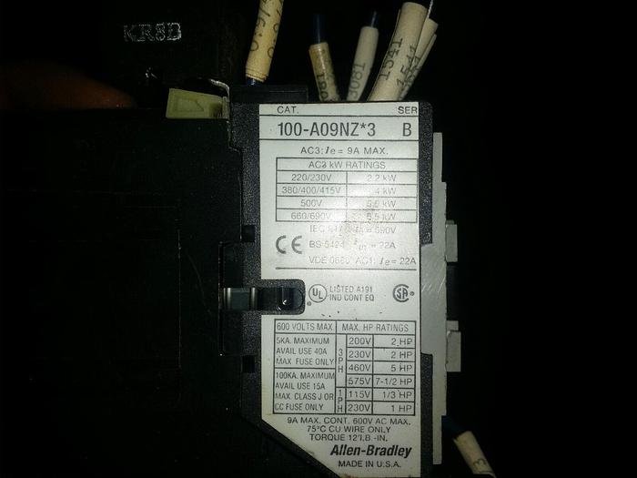 Used Allen Bradley Contactor 100-A09NZ*3 600VAC MAX 9 AMP W/193-A1D1