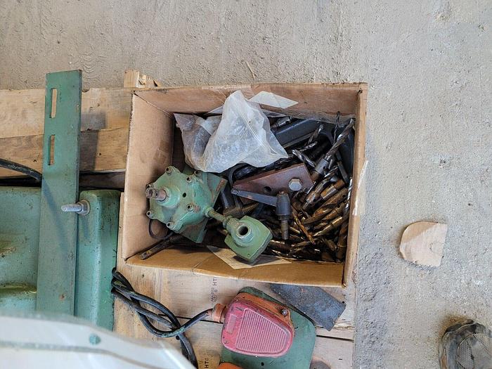 Used B.M. Root Co. D170 Horizontal Wood Router Milling Machine & Tooling