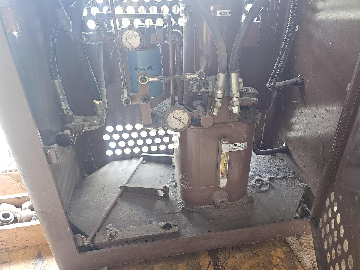 Used Di-acro Model 200 (#6) Hydraulic Power Tube, Pipe, & Bar Bender